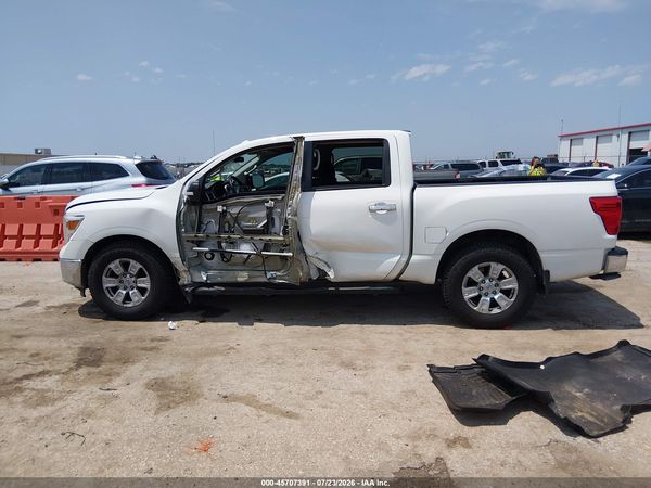 2018 NISSAN TITAN SV — I117