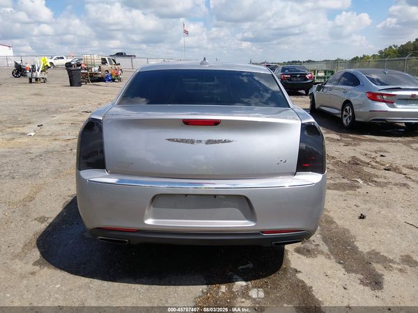 2016 CHRYSLER 300 LIMITED