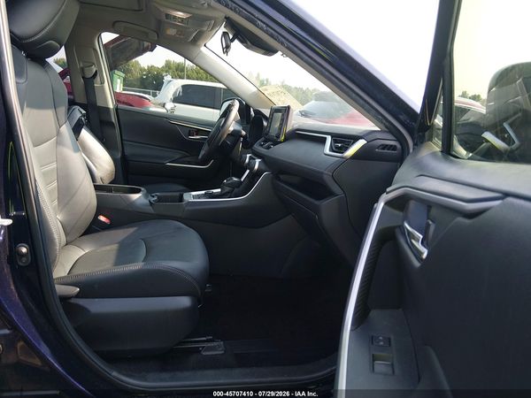 2022 TOYOTA RAV4 HYBRID XLE PREMIUM