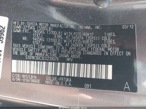 2012 TOYOTA SIENNA XLE V6 8 PASSENGER