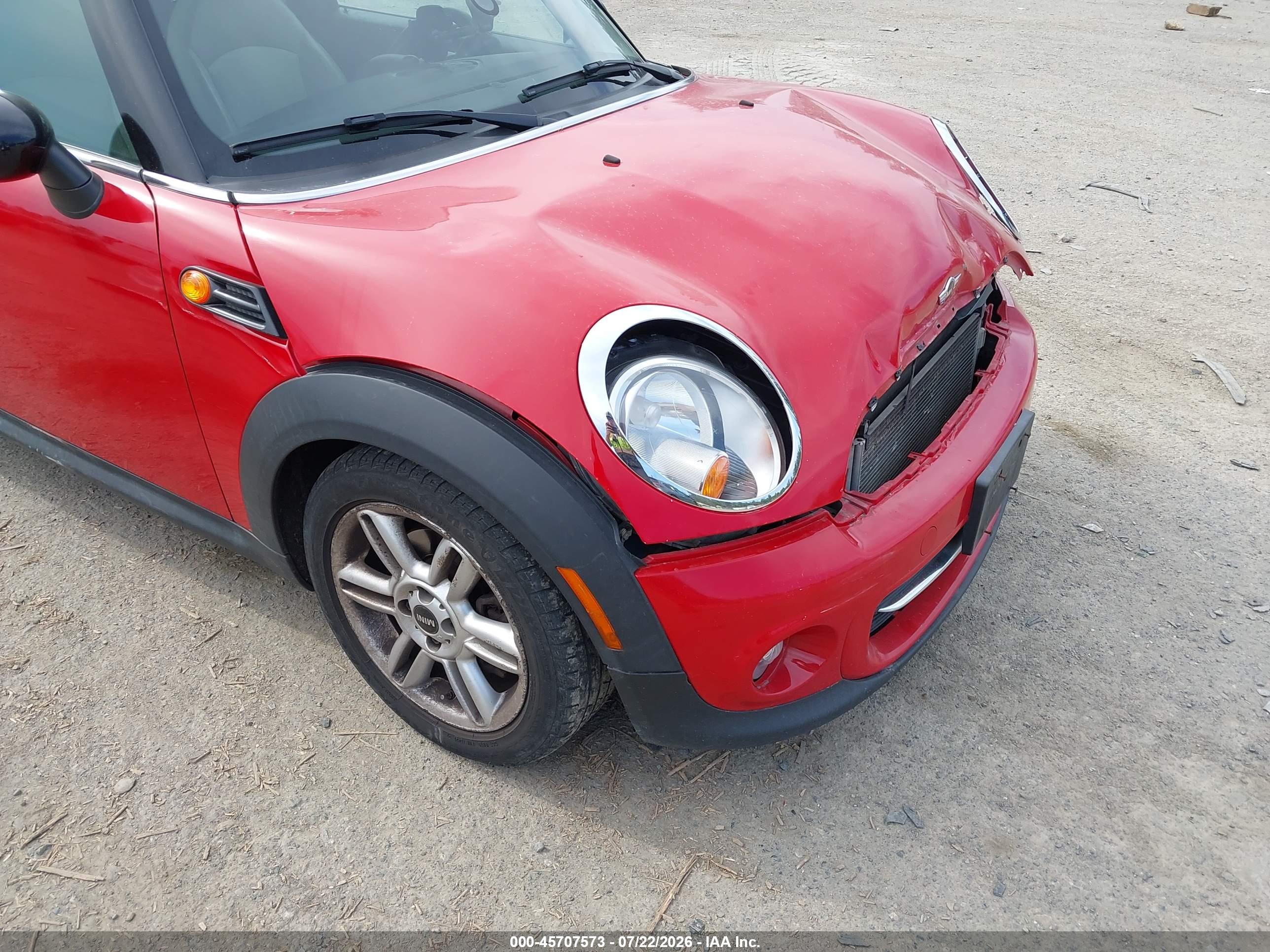 2013 MINI CLUBMAN COOPER