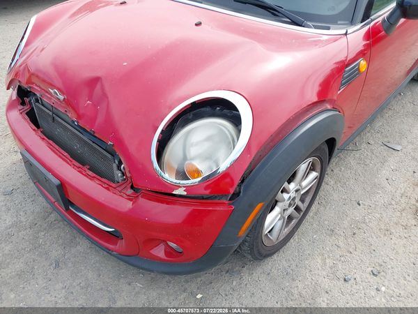 2013 MINI CLUBMAN COOPER