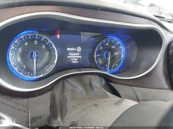 2017 CHRYSLER PACIFICA LIMITED
