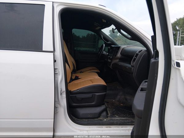 2022 RAM 3500 TRADESMAN  4X4 8' BOX