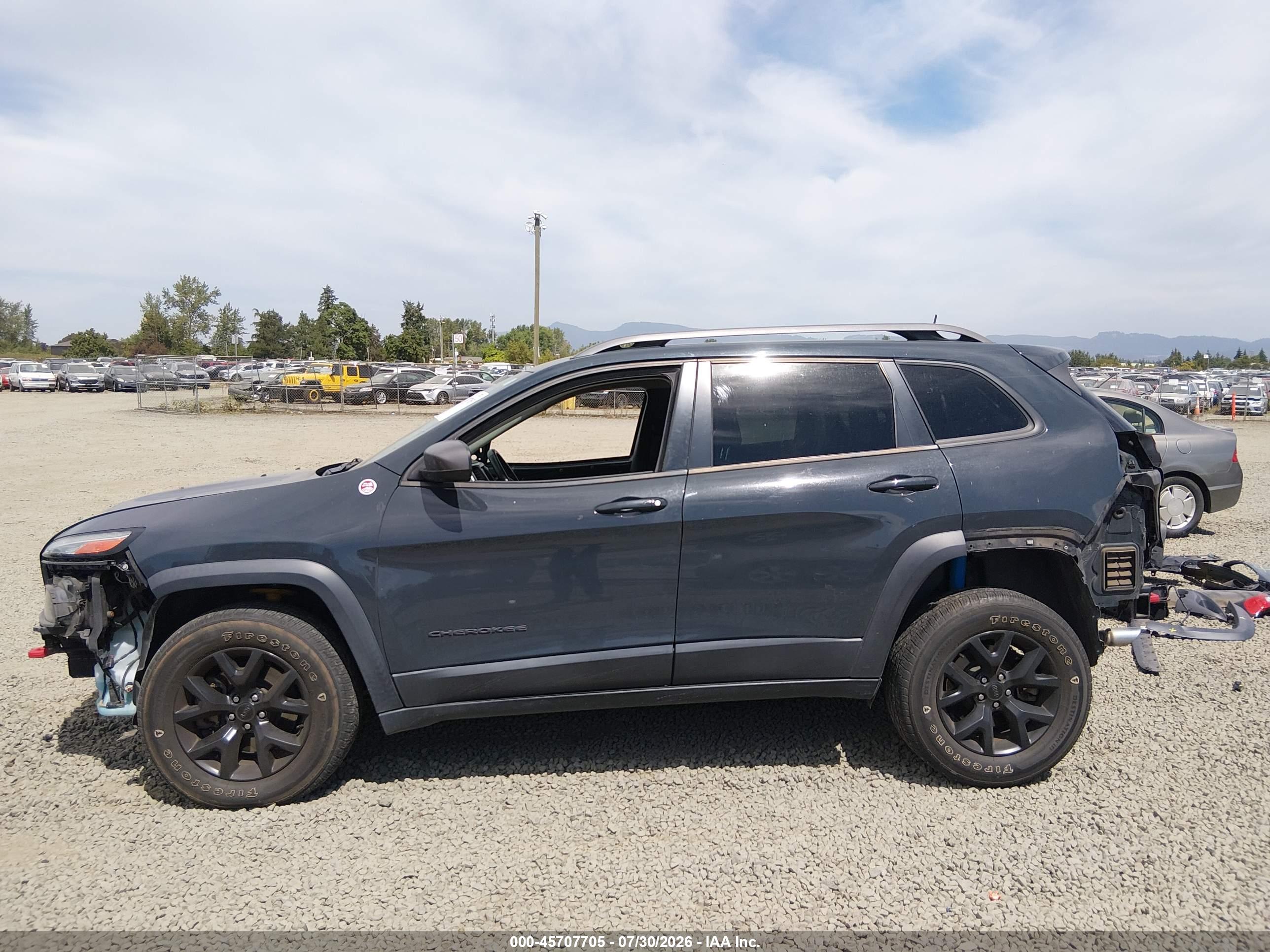 2016 JEEP CHEROKEE TRAILHAWK
