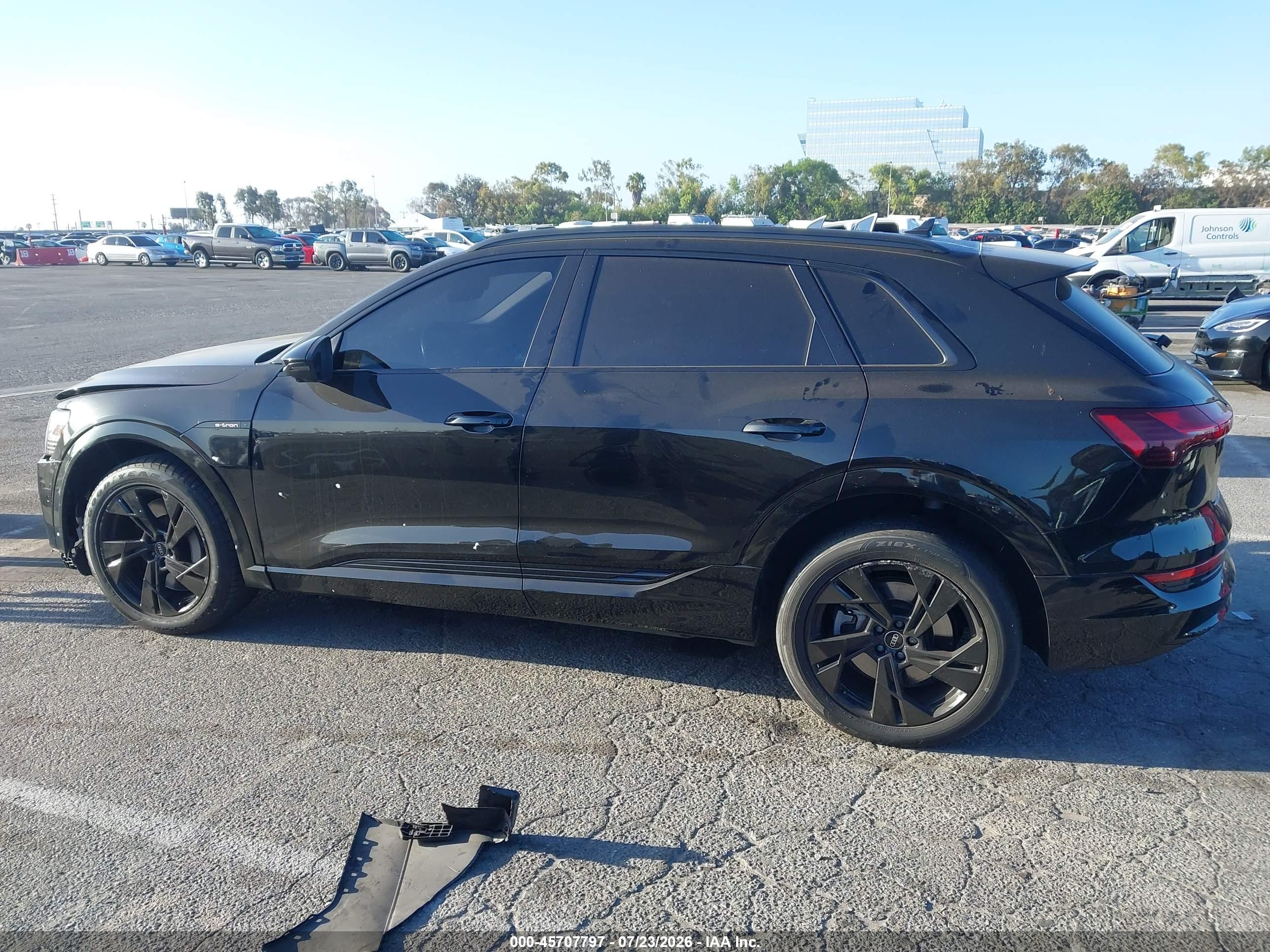 2021 AUDI E-TRON PREMIUM QUATTRO