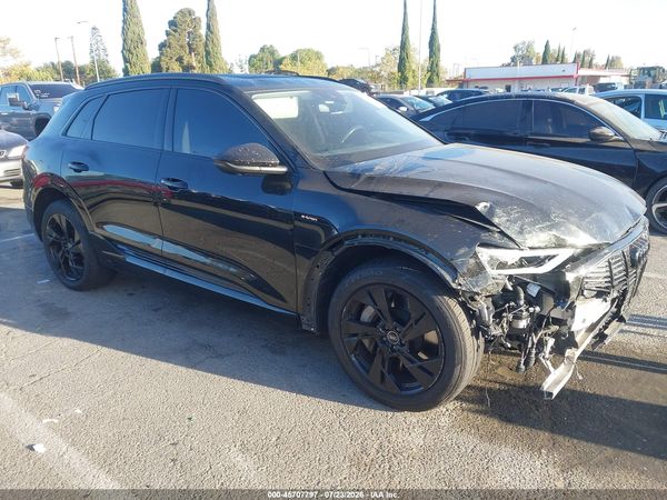 2021 AUDI E-TRON PREMIUM QUATTRO
