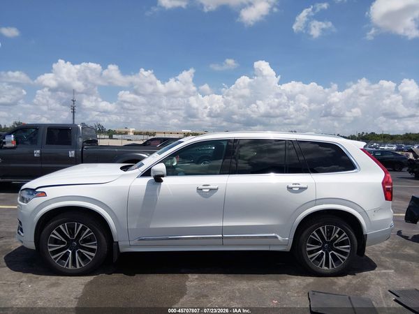 2022 VOLVO XC90 T5 MOMENTUM 7 PASSENGER