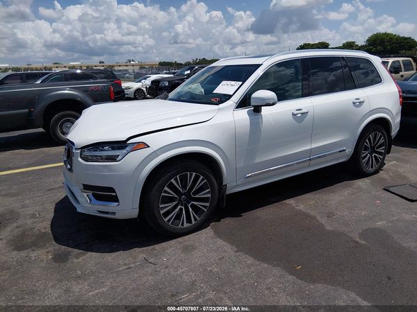 2022 VOLVO XC90 T5 MOMENTUM 7 PASSENGER