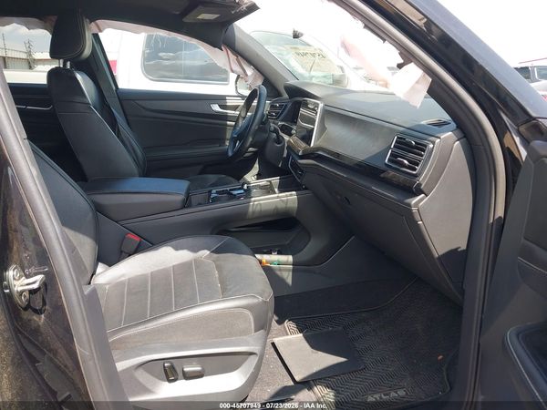 2024 VOLKSWAGEN ATLAS CROSS SPORT 2.0T SEL R-LINE — I5