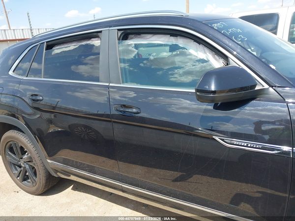 2024 VOLKSWAGEN ATLAS CROSS SPORT 2.0T SEL R-LINE — I116