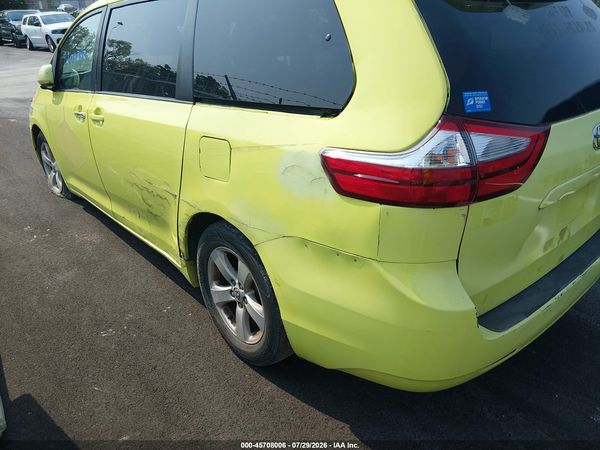 2015 TOYOTA SIENNA LE 8 PASSENGER