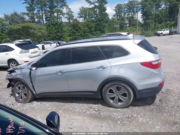2016 HYUNDAI SANTA FE SE
