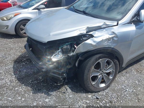 2016 HYUNDAI SANTA FE SE