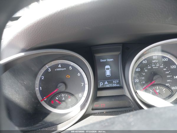 2016 HYUNDAI SANTA FE SE