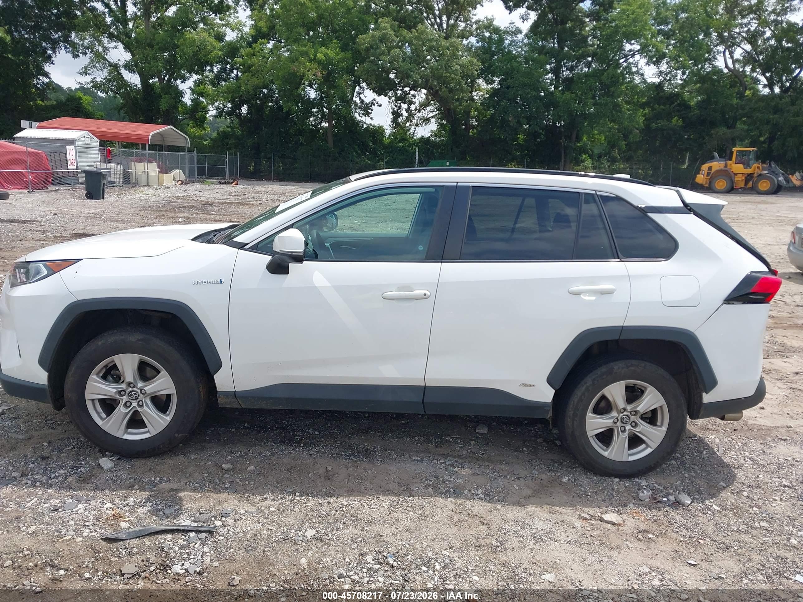 2020 TOYOTA RAV4 HYBRID XLE