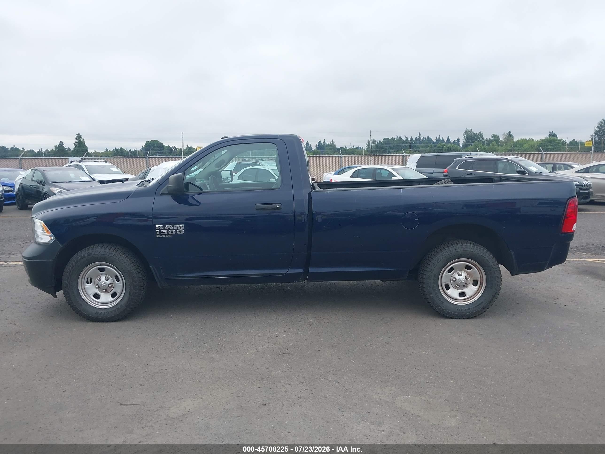 2019 RAM 1500 CLASSIC TRADESMAN  4X2 8' BOX