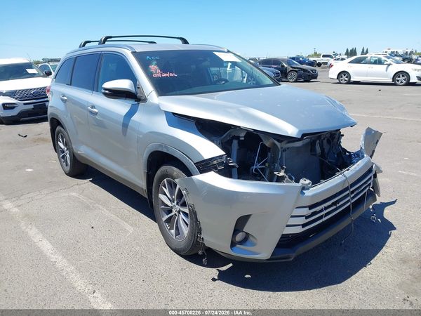 2019 TOYOTA HIGHLANDER XLE