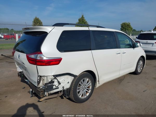 2015 TOYOTA SIENNA XLE PREMIUM 8 PASSENGER
