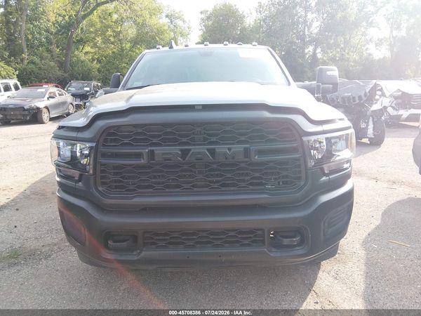 2024 RAM 3500 TRADESMAN  4X4 8' BOX