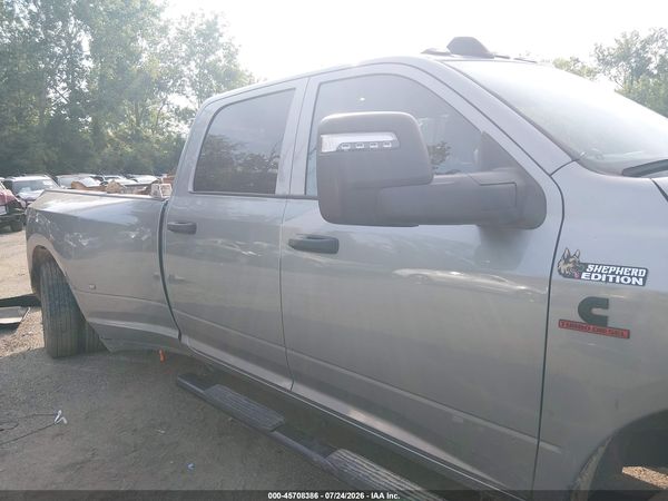 2024 RAM 3500 TRADESMAN  4X4 8' BOX