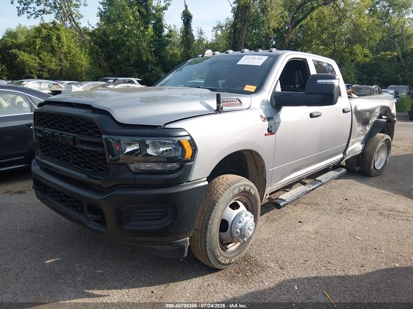 2024 RAM 3500 TRADESMAN  4X4 8' BOX