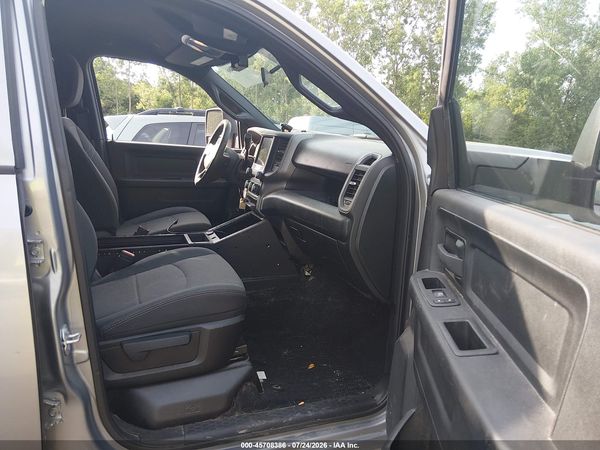 2024 RAM 3500 TRADESMAN  4X4 8' BOX