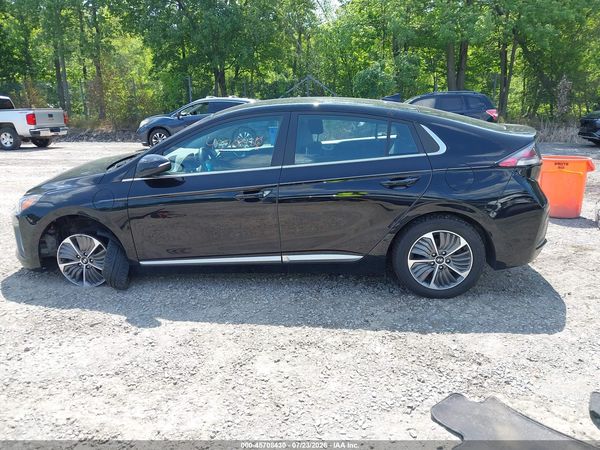 2022 HYUNDAI IONIQ PLUG-IN HYBRID SEL
