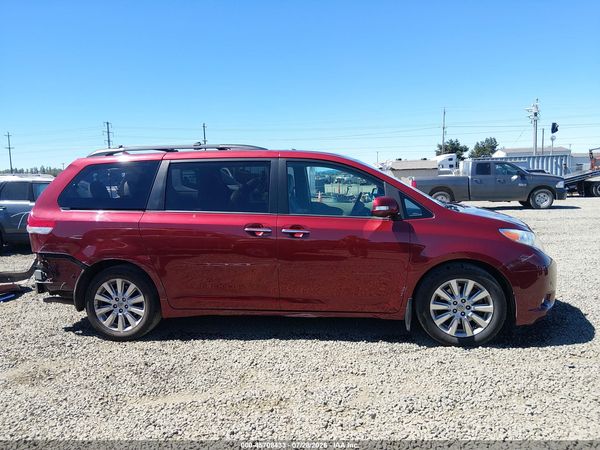 2014 TOYOTA SIENNA LIMITED 7 PASSENGER