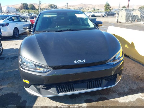 2022 KIA EV6 LIGHT