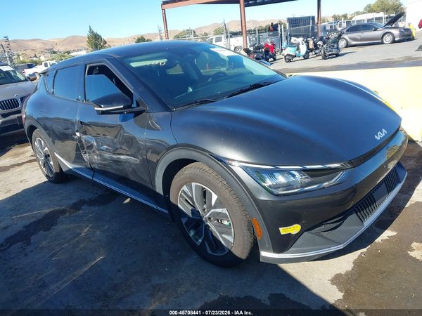 2022 KIA EV6 LIGHT