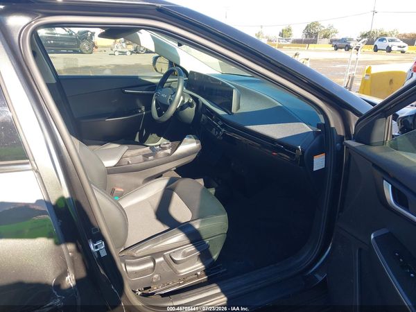 2022 KIA EV6 LIGHT