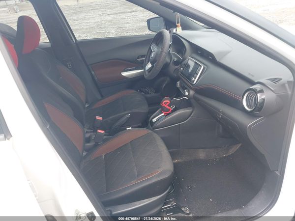 2018 NISSAN KICKS SR — I5