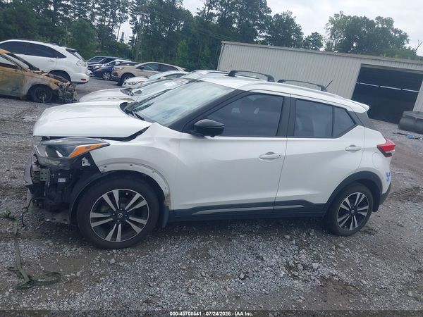 2018 NISSAN KICKS SR — I117