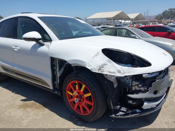 2023 PORSCHE MACAN T