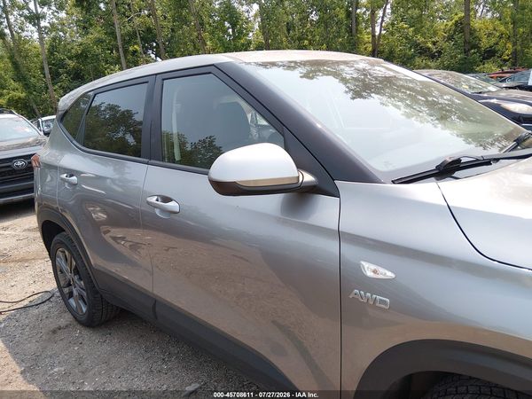 2023 KIA SELTOS LX