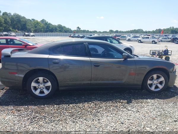 2014 DODGE CHARGER SE