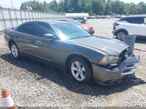 2014 DODGE CHARGER SE