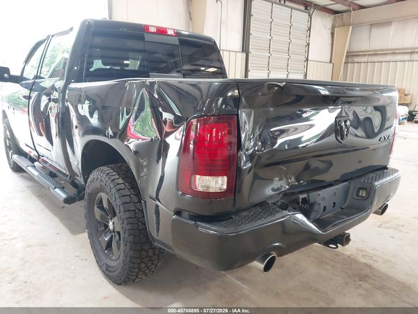 2016 RAM 1500 SPORT