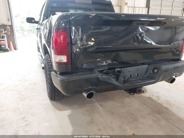 2016 RAM 1500 SPORT