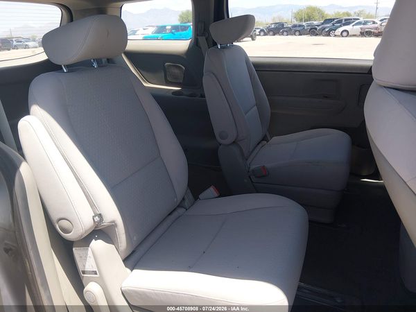 2018 KIA SEDONA L