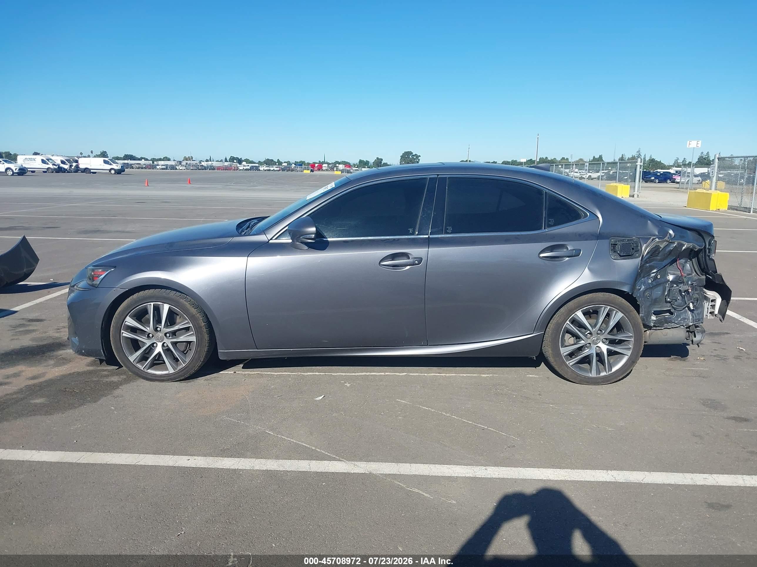 2018 LEXUS IS 300
