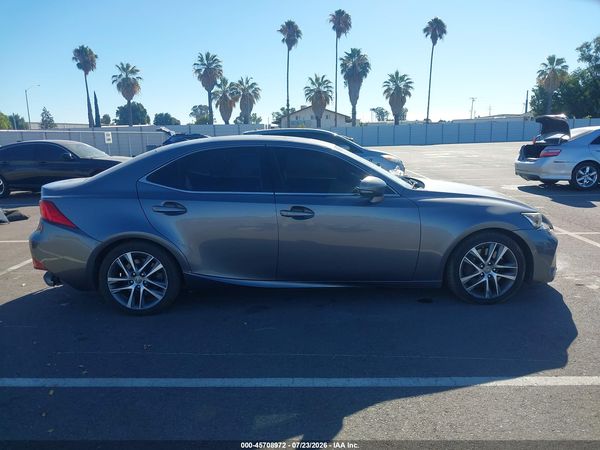 2018 LEXUS IS 300