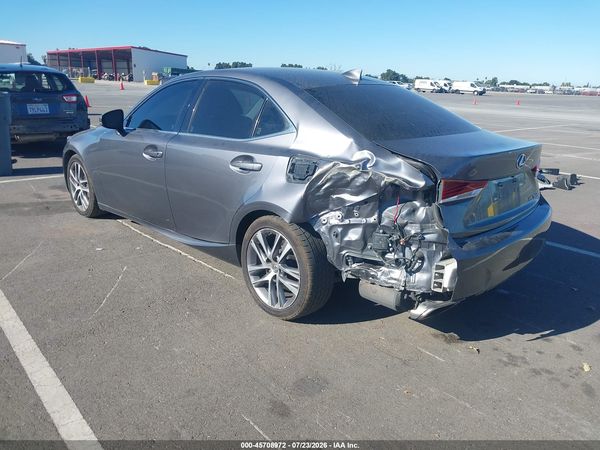 2018 LEXUS IS 300