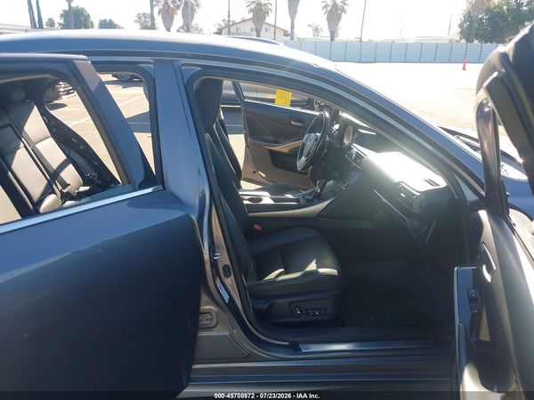 2018 LEXUS IS 300