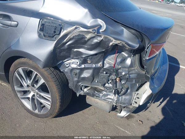 2018 LEXUS IS 300