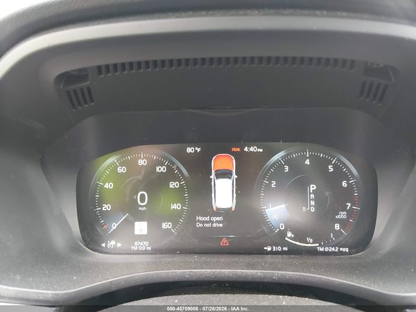 2018 VOLVO XC60 T6 MOMENTUM