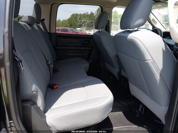 2018 RAM 1500 TRADESMAN  4X2 5'7 BOX