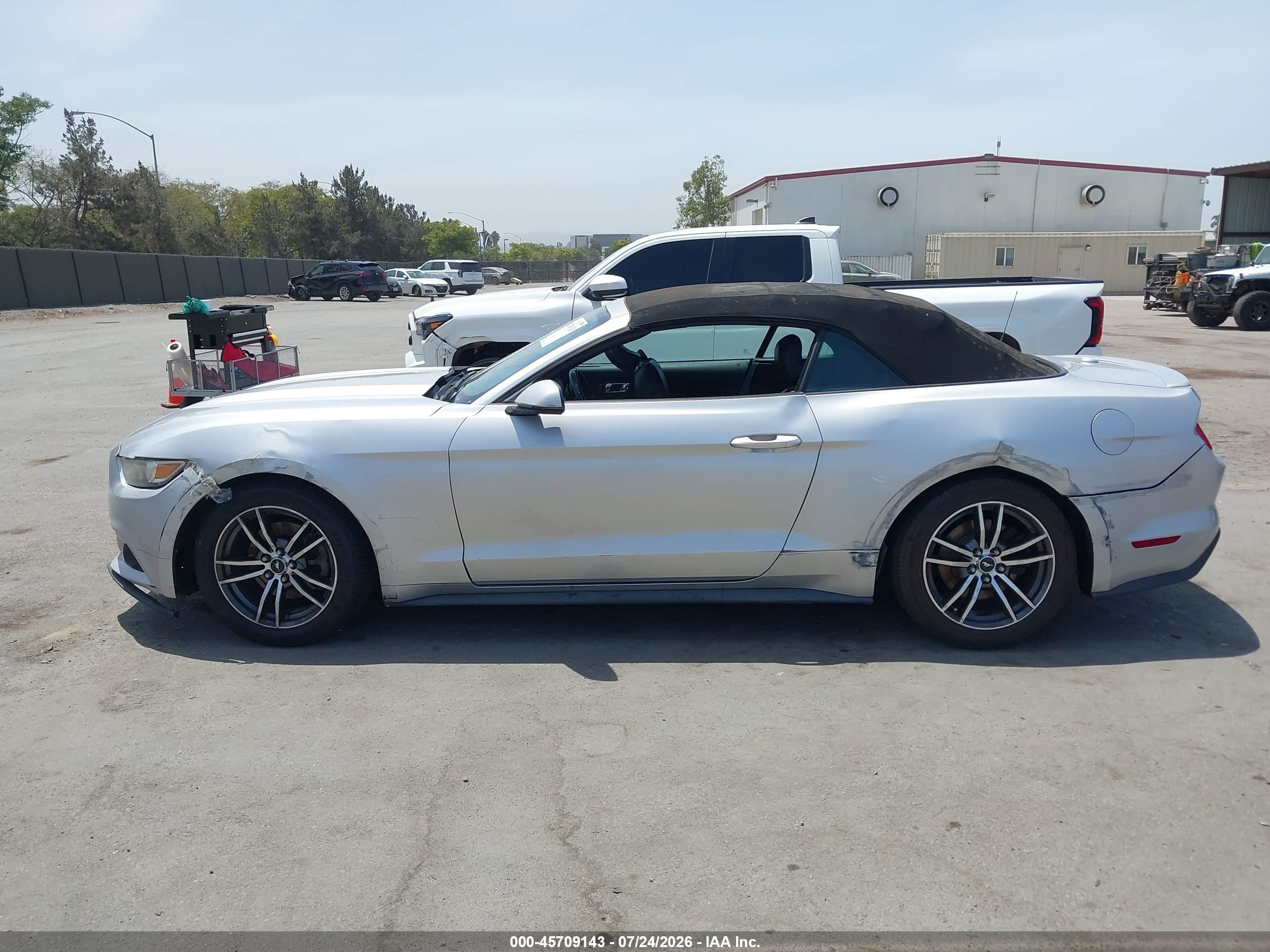2017 FORD MUSTANG ECOBOOST PREMIUM