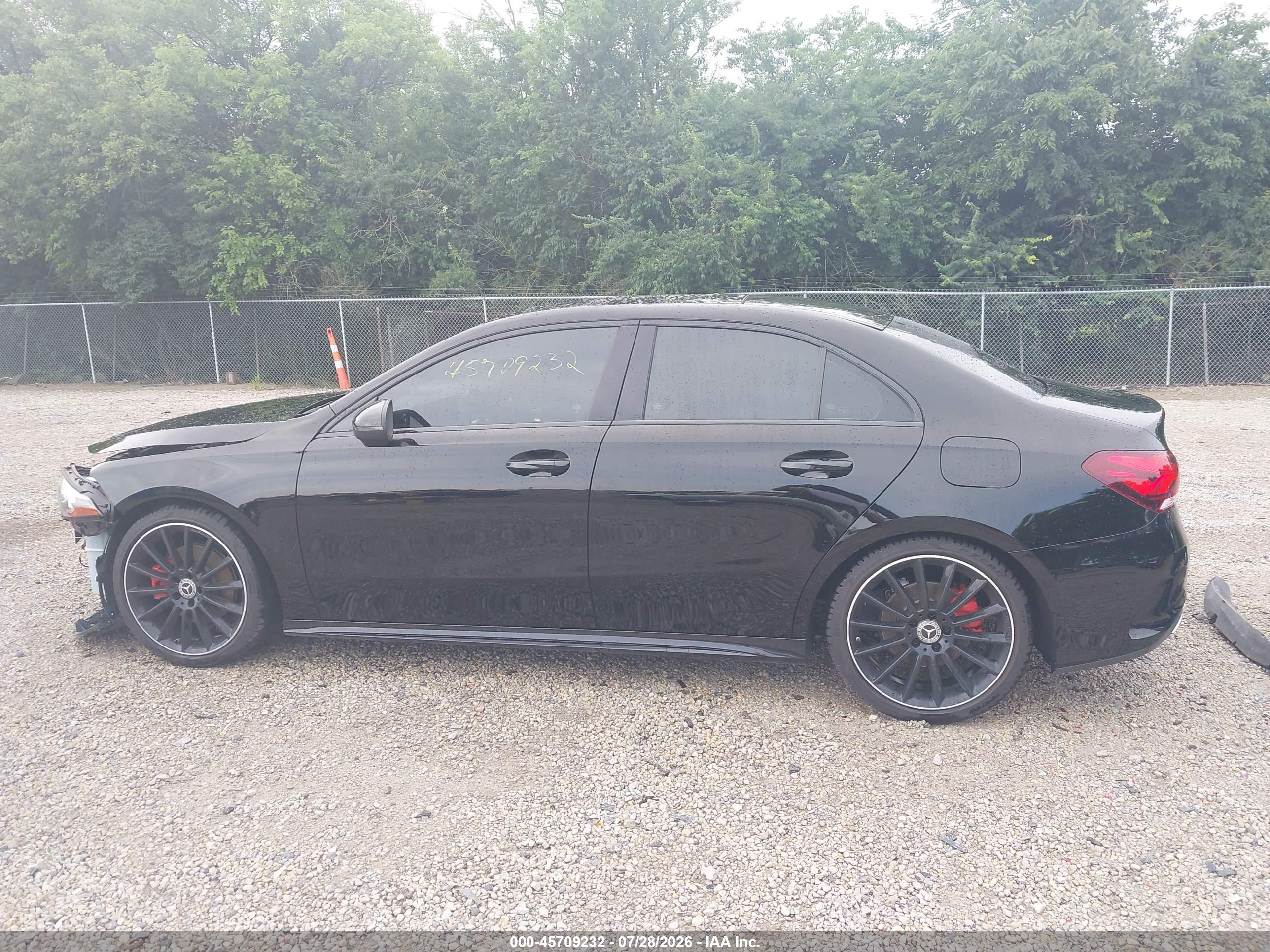 2021 MERCEDES-BENZ A 220 A220